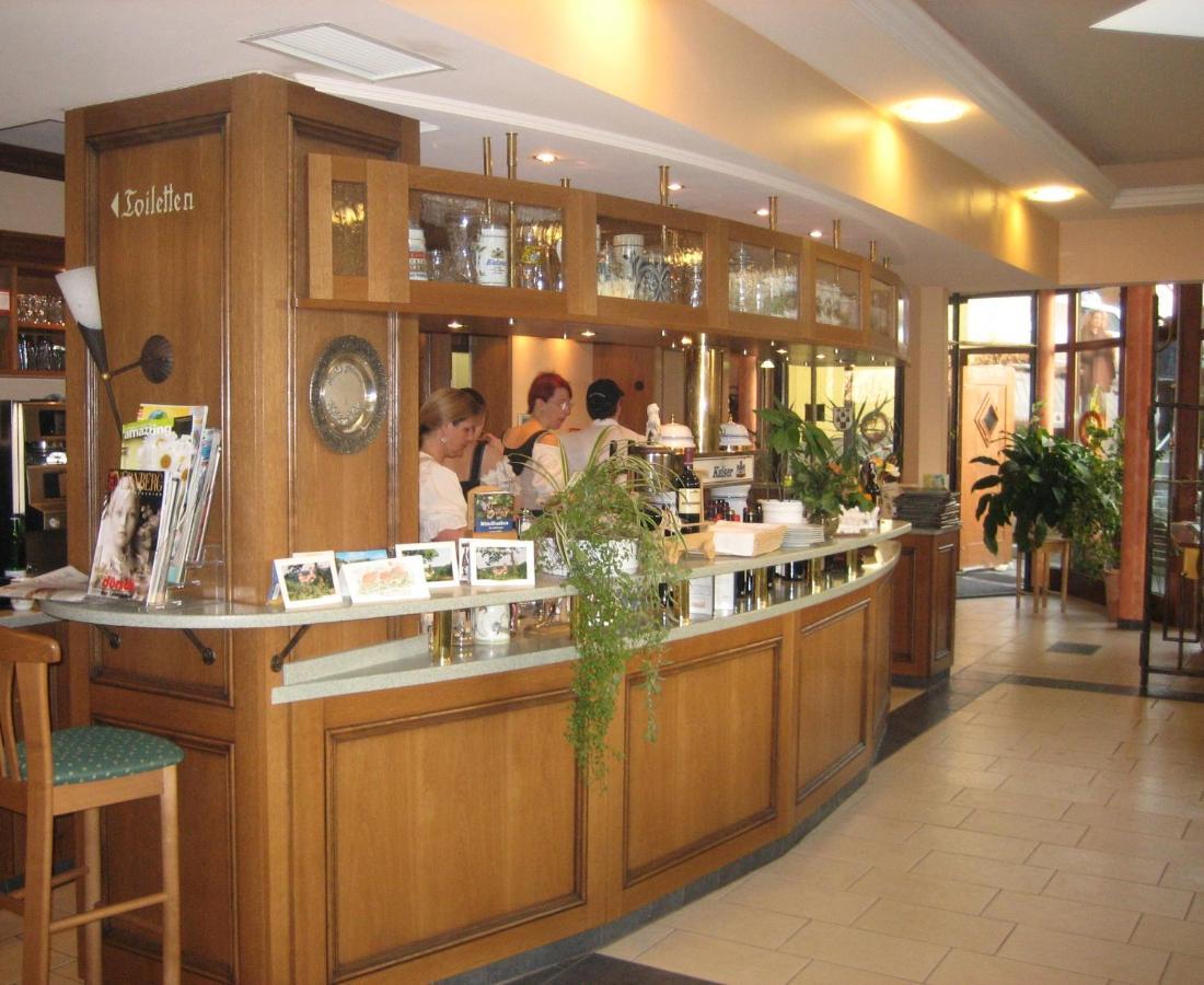 Burgschaenke, Hotel & Restaurant - E-Mobilitaet Ladestationen Fuer Elektroautos Burgthann Экстерьер фото