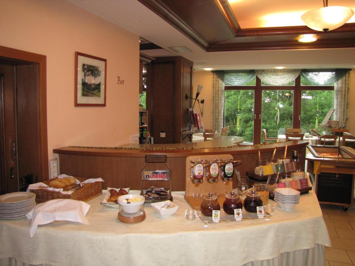 Burgschaenke, Hotel & Restaurant - E-Mobilitaet Ladestationen Fuer Elektroautos Burgthann Экстерьер фото